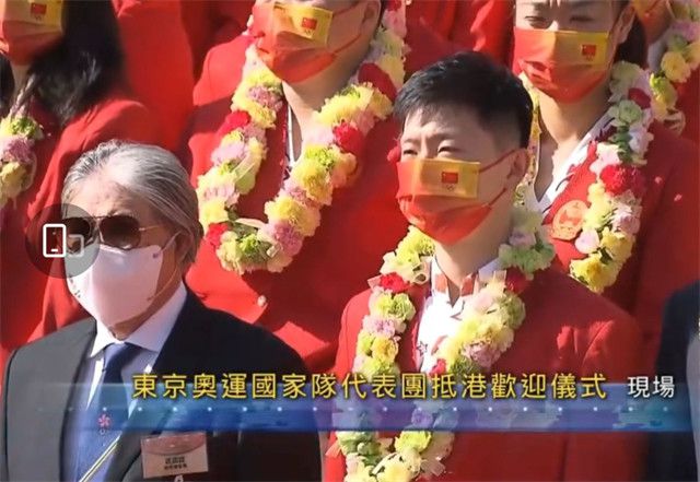 快船8连胜期间，哈登场均上阵33.2分钟，可以拿下20.1分5篮板9.8助攻1.3抢断，投篮命中率为51.7%，三分命中率是48.9%，罚球命中率为90.2%。